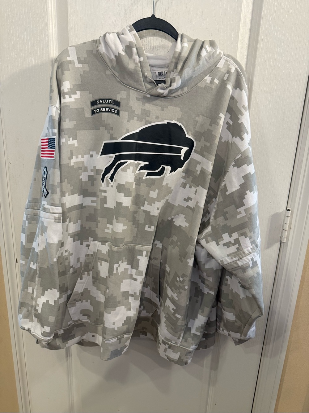 NFL Buffalo Bills Gray White Camo Pullover Hoodie